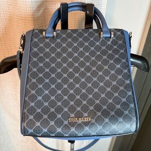 Steve Madden Shopping Shoulder bag with attached wallet
